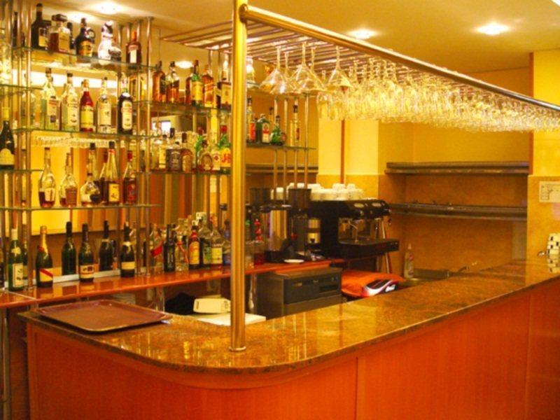 Hotel City Center Brasov Restoran gambar